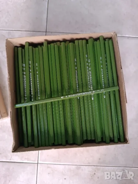 Графитен молив , снимка 1