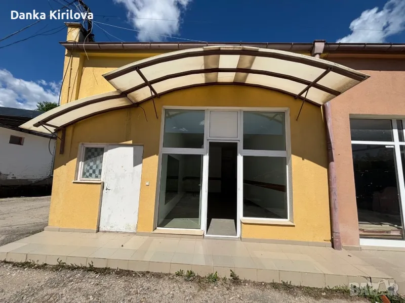 Отдава се под наем помещение, снимка 1