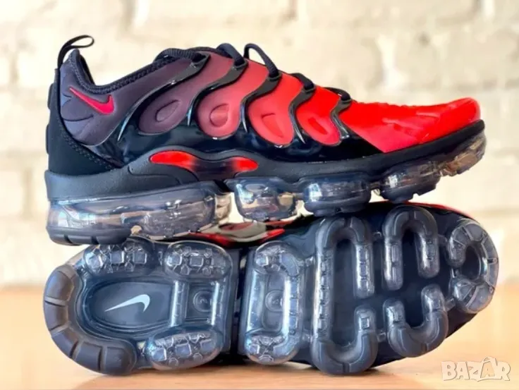 ЧИСТО НОВИ: Nike Air VaporMax Plus, размер 42.5 (9 US), 100% оригинал, снимка 1