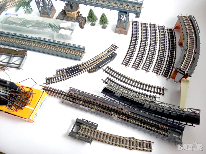 Стари релси за влакчета и вагони Мащаб N, снимка 1