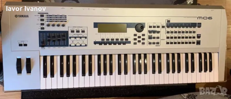 Синтезатор Yamaha MO6, снимка 1