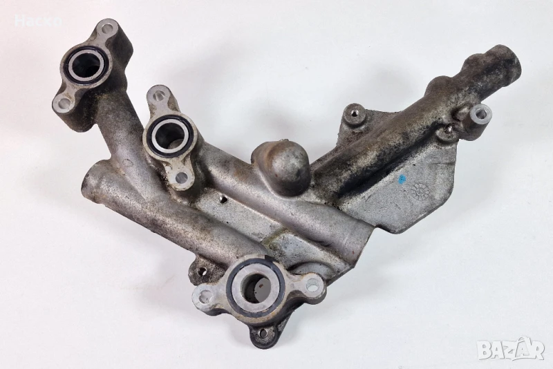 Фланец Конзола Тяло Антифриз Вода Масло Тойота Корола Версо 2.2 Toyota Corolla Verso 2.2, снимка 1