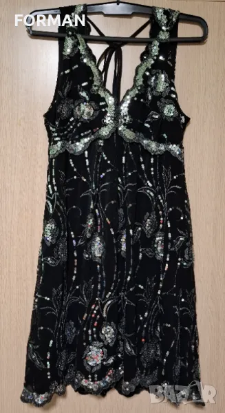 РАЗКОШНА рокля, цялата в пайети, снимка 1