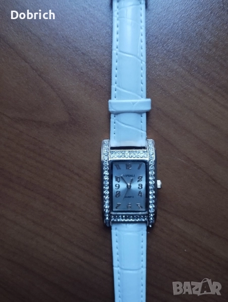 Чисто нов модерен дамски часовник , снимка 1