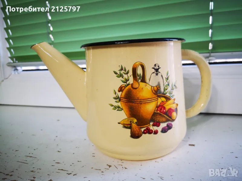 Руски емайлиран чайник, снимка 1