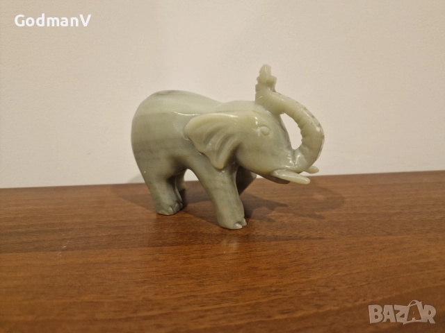🐘✨ Каменна статуетка „Слон“
