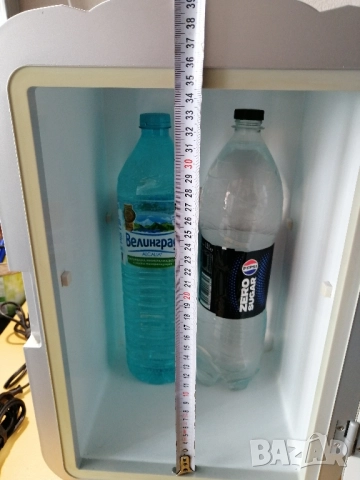 Мини хладилник на 12V и 220V, снимка 8 - Хладилници - 51461632