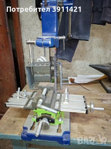 Стойка за бормашина,кръстата маса,менгеме