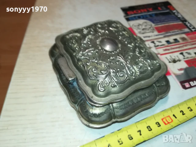 МЕТАЛНА КУТИЯ ЗА КОЛЕКЦИЯ 3107250835LCHERY, снимка 5 - Антикварни и старинни предмети - 51199289