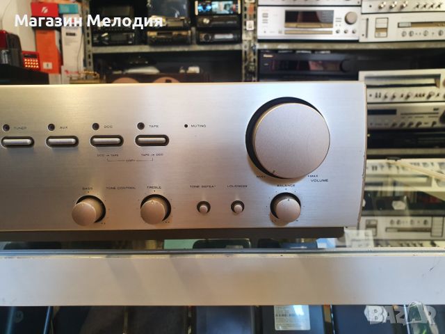 Усилвател Marantz PM-53 В отлично техническо състояние.ДИма забележки по външния вид (видими от сним, снимка 5 - Ресийвъри, усилватели, смесителни пултове - 46293670