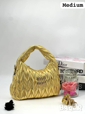 чанти Miu Miu , снимка 9 - Чанти - 50580437