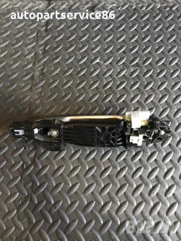 Външна дръжка за задна дясна врата сребриста за Mazda 6 2.2 дизел (2007-2011), снимка 2 - Части - 53714699