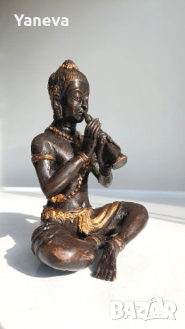 Бронзова статуетка на музикант в медитация , излъчващ спокойствие и духовна хармония. , снимка 2 - Статуетки - 53727276