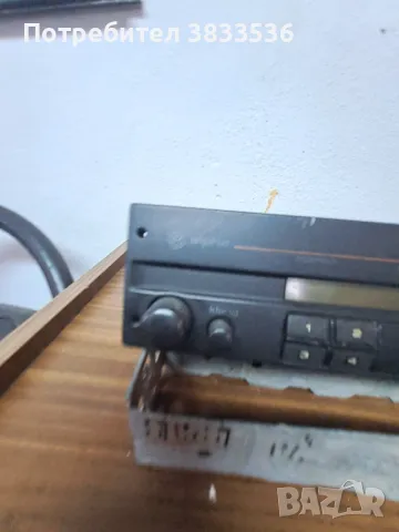 Vw Alpha оригинално радио за Vw Golf Mk2 & Jetta Mk2, снимка 2 - Части - 49698575