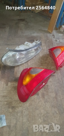 Десен фар и стопове за Форд Мондео седан 1996-2001, снимка 3 - Части - 53262177