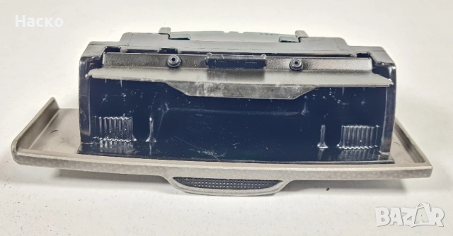 Пепелник Toyota Corolla Verso Тойота Корола Версо 2000г-2004г, снимка 2 - Части - 53952386