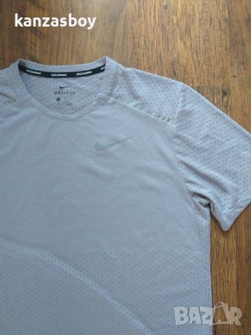 Nike Rise 365 T-shirt - страхотна мъжка тениска КАТО НОВА, снимка 8 - Тениски - 46390749
