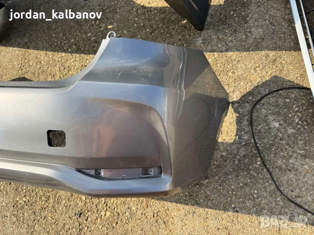 Задна броня Тойота Корола Toyota Corolla само за 120лв. броя 52159-02Е60, снимка 4 - Части - 51091320