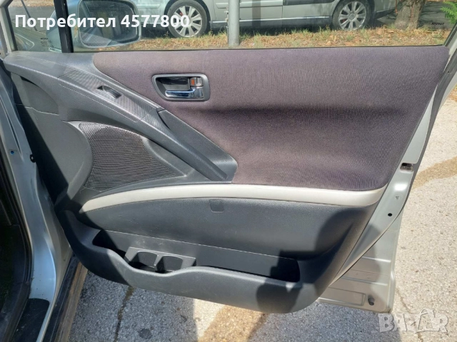 Toyota Corolla Verso 2.0D4D, снимка 7 - Автомобили и джипове - 51516286