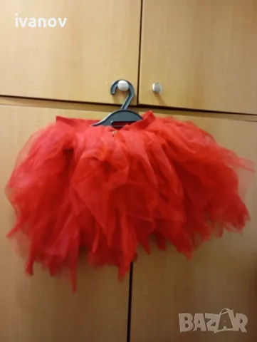 Дамска пола червена , снимка 1