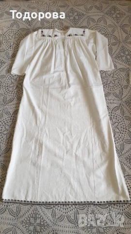 Автентична риза от народна носия