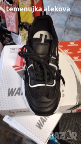 Магазин Крис, снимка 2 - Маратонки - 53437524