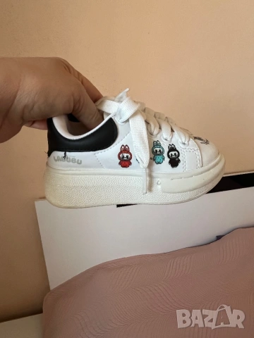 Aleksander Maqeen с Лабубу детски маратонки