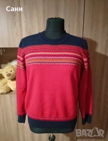 Червен пуловер , снимка 2 - Блузи с дълъг ръкав и пуловери - 52793144