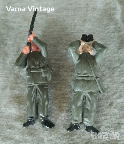 Войници "Народна армия ГДР". 70-ти години. гумени. цена за 2 бр., снимка 4 - Колекции - 54131980