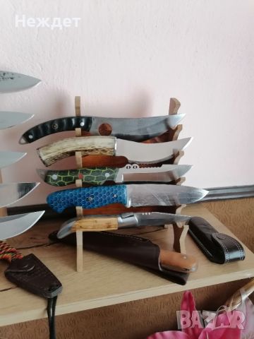 Ножовете са ръчно правени  всеки е от различна стомана и цена.Имат си и кании от 3,5мм телешки бланк, снимка 8 - Ножове - 29145782