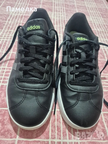 Маратонки Adidas 