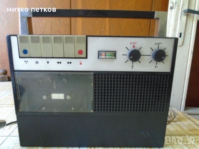 Касетофон „Електроника-301“., снимка 2 - Радиокасетофони, транзистори - 45709647