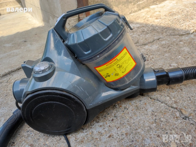 прахосмукачка със контейнер в добро състояние, снимка 6 - Прахосмукачки - 53871586