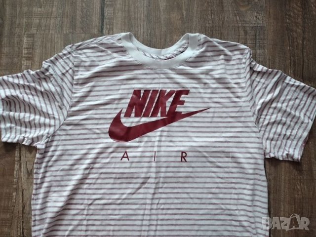 Тениска Nike размер L, снимка 1 - Тениски - 45711722
