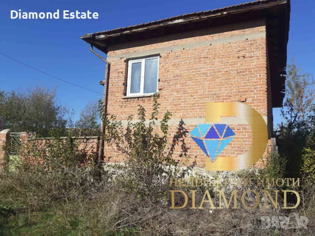 Двуетажна къща в село Медникарово обл. Стара Загора, снимка 3 - Къщи - 47716964