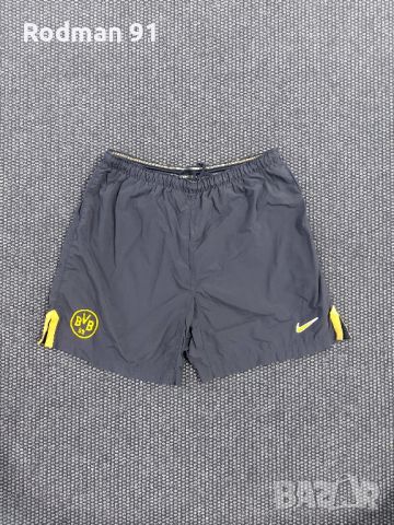 Borussia dortmund Nike шорти M мъжки , снимка 1 - Спортни дрехи, екипи - 46694759