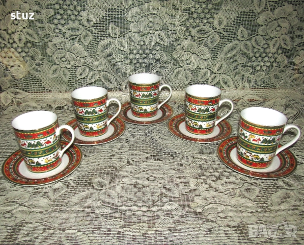 Големи порцеланови чаши с коледни мотиви, за кафе, чай, с чинийки, мъгове, нови, снимка 5 - Чаши - 52586513