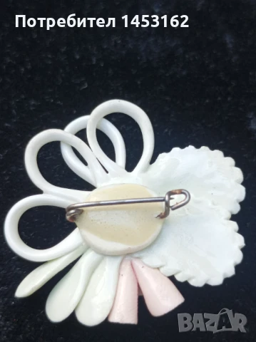 Българска порцеланова брошка "Бонония,,, снимка 2 - Други - 51242645