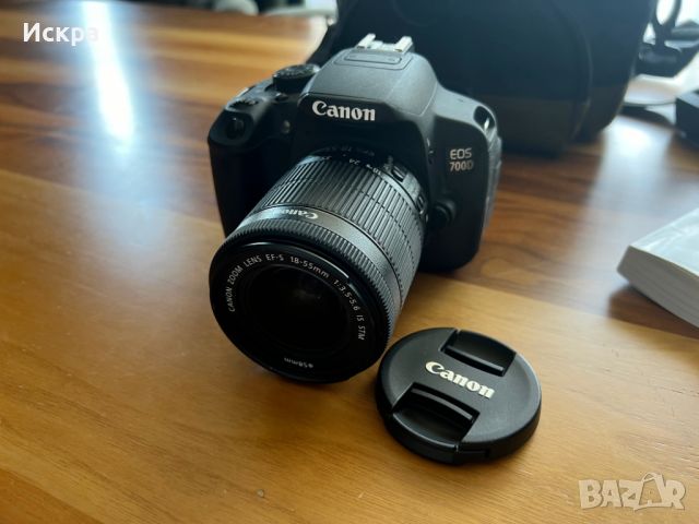 Продавам фотоапарат Canon EOS 700D в отлично състояние, снимка 1 - Фотоапарати - 46386287