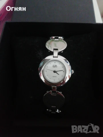 Часовник CLIPS, снимка 2 - Дамски - 50592750