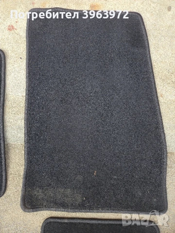 Комплект 4 бр. Оригинални мокетени стелки за Ford Fiesta 2018г, снимка 5 - Аксесоари и консумативи - 52032974