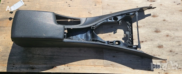 Подлакатник BMW E90 E91 E92 , снимка 3 - Части - 54133395