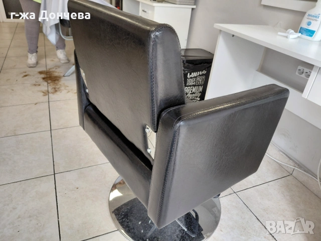 Фризьорски стол