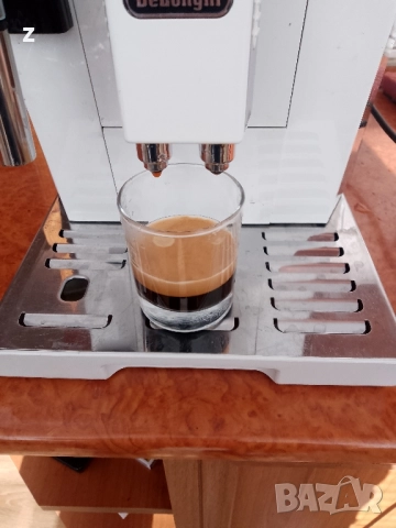 Делонги De'Longhi eletta cappuccino кафе автомат кафемашина капучино кана мляко, снимка 2 - Кафемашини - 52533739