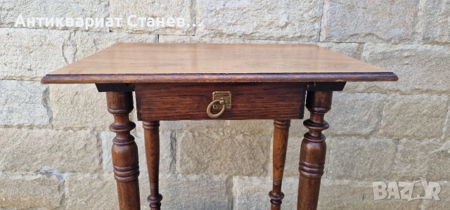 Винтидж помощна масичка с чекмедже, снимка 5 - Маси - 54229933