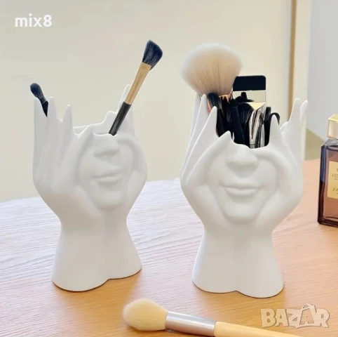 Поставка за четки лице , снимка 2 - Декорация за дома - 50686063