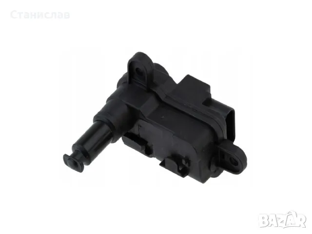 VW Passat B8 Моторче за заключване на резервоар 