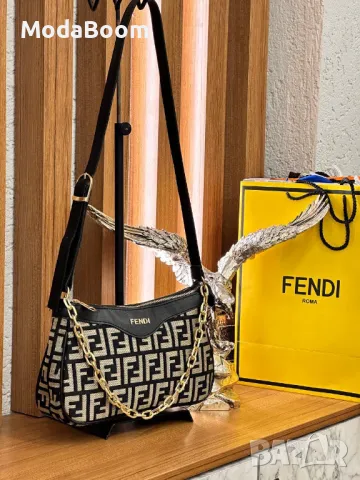 Fendi дамски чанти различни цветове , снимка 9 - Чанти - 48235627