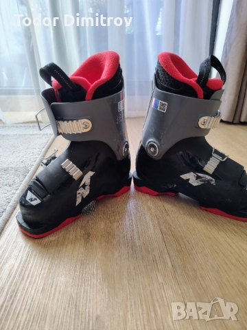Детски ски обувки Nordica Speedmachine J2 – размер 18–18.5 см (225 мм), снимка 3 - Зимни спортове - 52455975