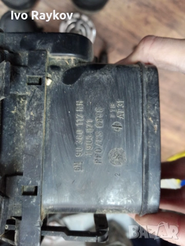 Front Right Air Vent Opel Astra F CC 4/5 Door 90360117 RH, снимка 4 - Части - 53875811